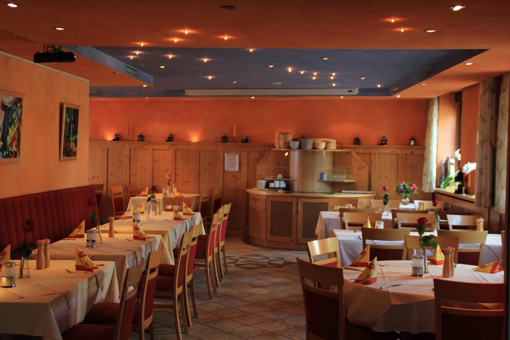 Hotel Restaurant Reichsadler Buchen  Habitación foto