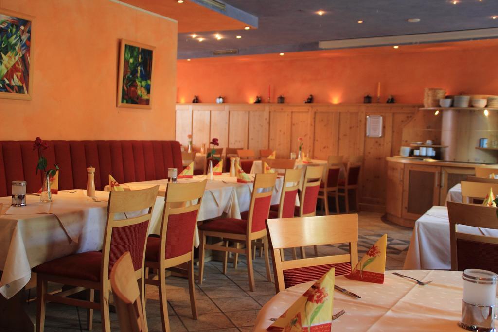 Hotel Restaurant Reichsadler Buchen  Habitación foto