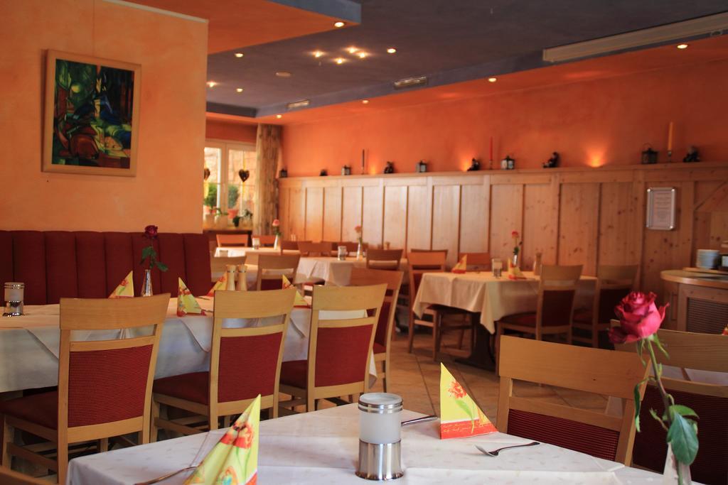 Hotel Restaurant Reichsadler Buchen  Habitación foto